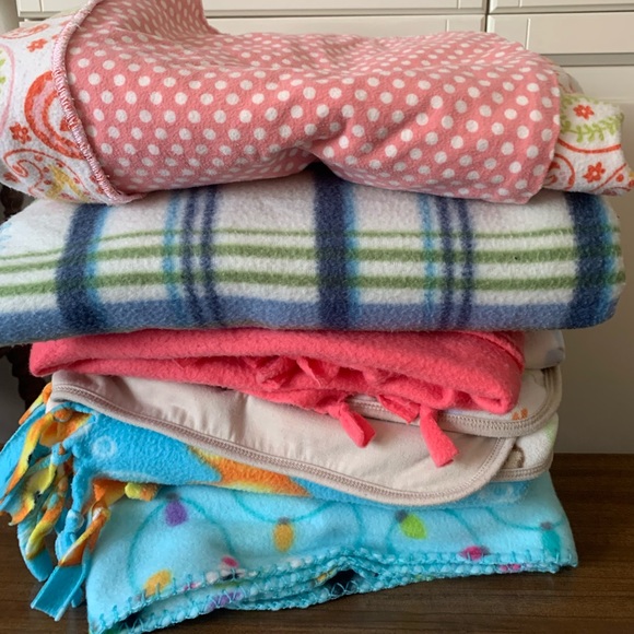 Lot of 6 baby blankets very clean - Picture 7 of 14